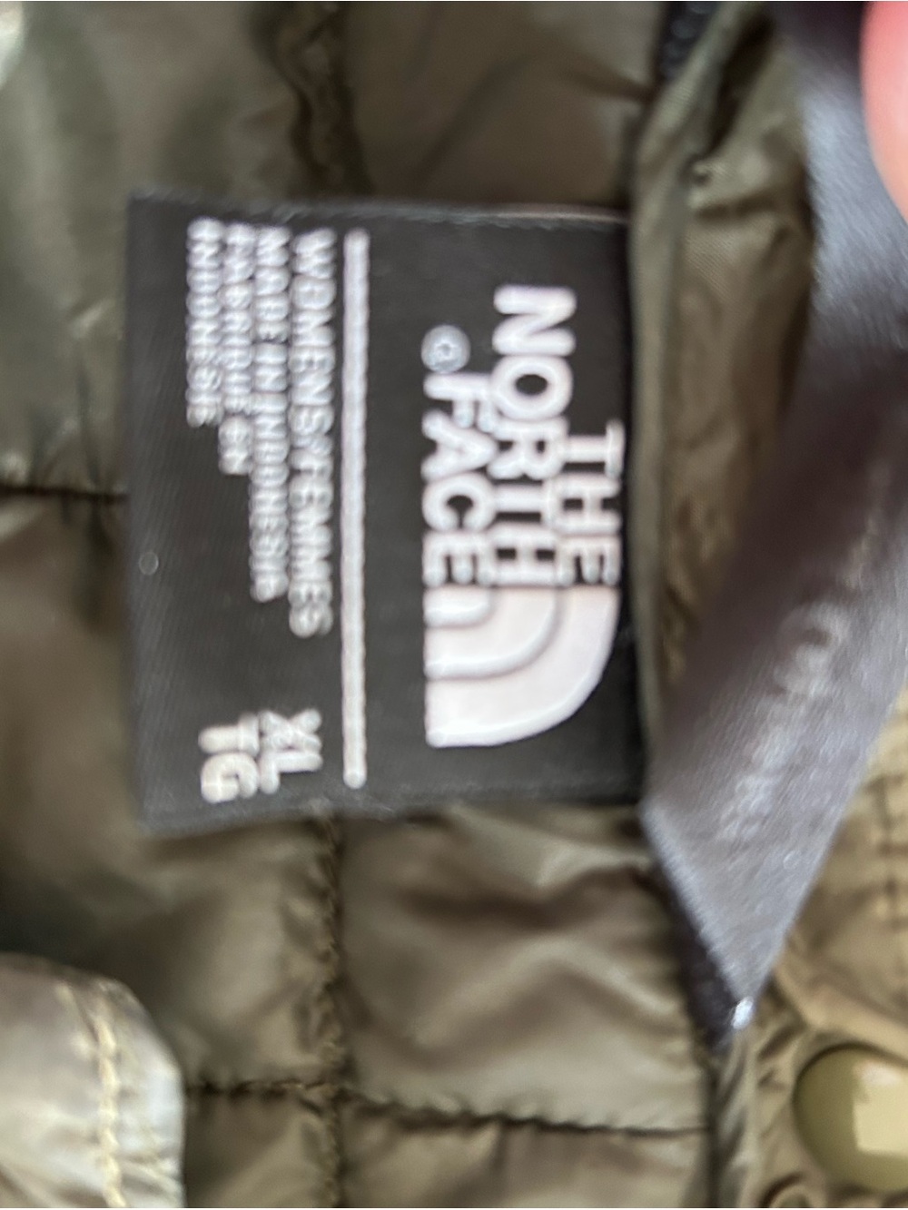 The North Face Olive Quilted Hooded Puffer Jacket - Picture 7 of 7